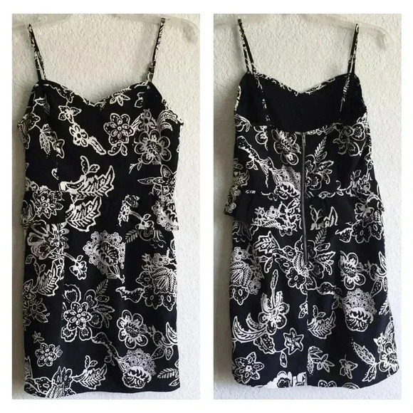 American Eagle Outfitters Dresses & Skirts - American Eagle Black and White Floral Dress